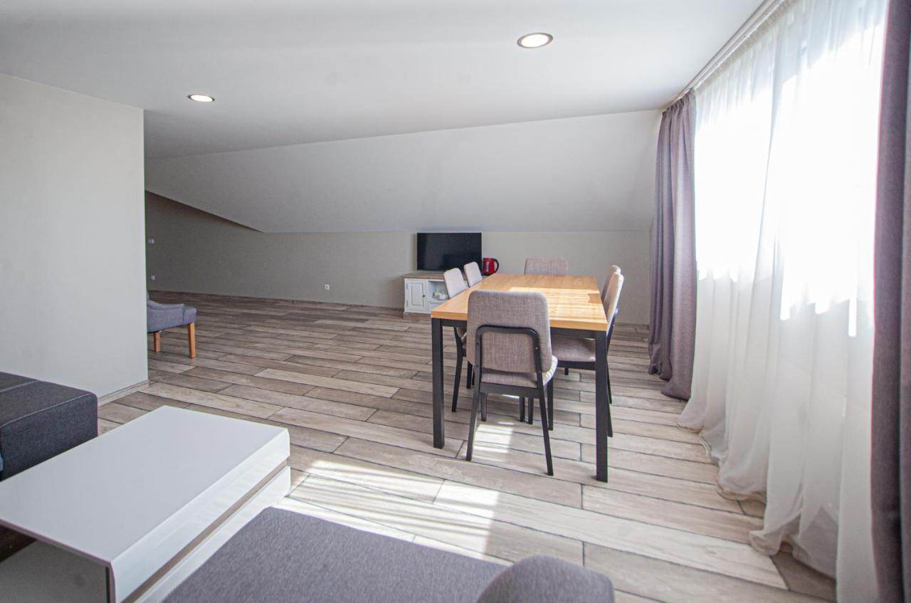 Biplan Hotel داوُجافبيلسْ المظهر الخارجي الصورة